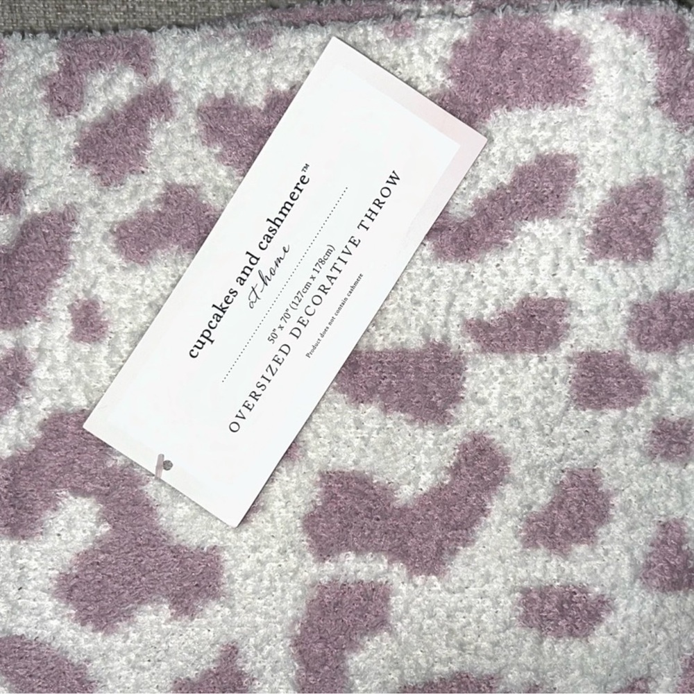 Pink Leopard Blanket Throw - Picture 5 of 7